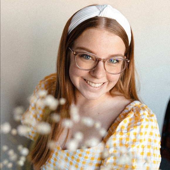 WELCOME to my closet!! :) - Picture 2 of 3